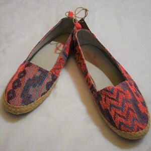 American Eagle Espadrilles Flats Knit Multicolor Tribal Boho Southwestern Sz 8